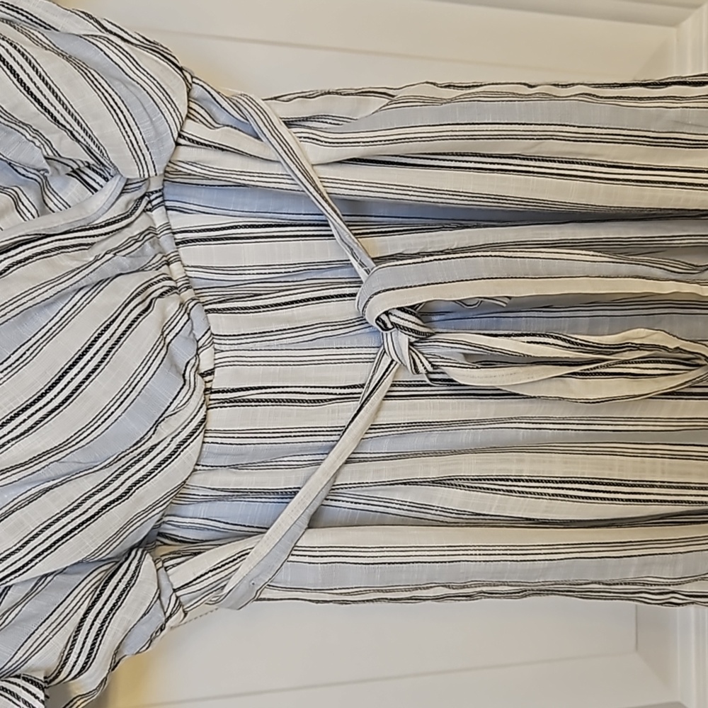 NWT Blue Rain Romper From Francesca's. Blue, Black, White Stripped - Picture 3 of 7